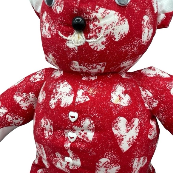 VINTAGE HANDMADE TEDDY BEAR RED WHITE HEART PRINT VALENTINE LOVEY COLLECTIBLE - Picture 7 of 10